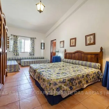 Monte Areias Casa De Campo/passadico/pateo/rampa * Porches (Algarve)