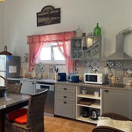 Monte Areias Casa De Campo/passadico/pateo/rampa * Porches (Algarve)