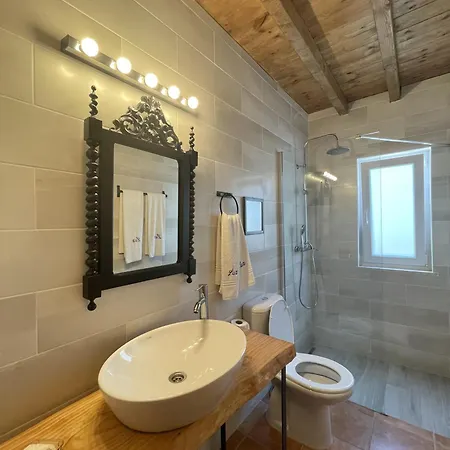 Holiday home Monte Areias Casa De Campo/passadico/pateo/rampa