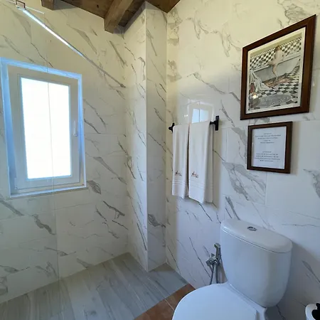 Monte Areias Casa De Campo/passadico/pateo/rampa * Porches (Algarve)